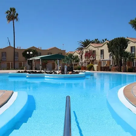 Ξενοδοχείο Oasis 3*
